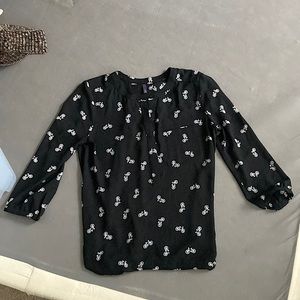 NYDJ XS dark navy bicycle blouse looks brand new maybe worn twice